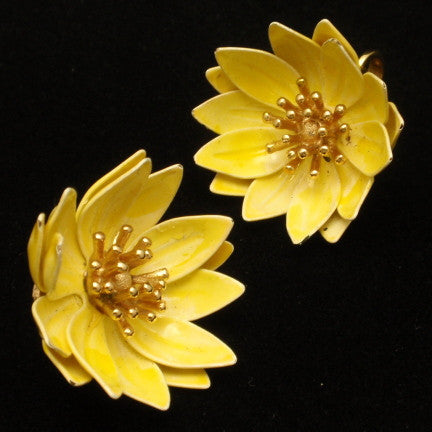 Color in Costume Jewelry: Yellow