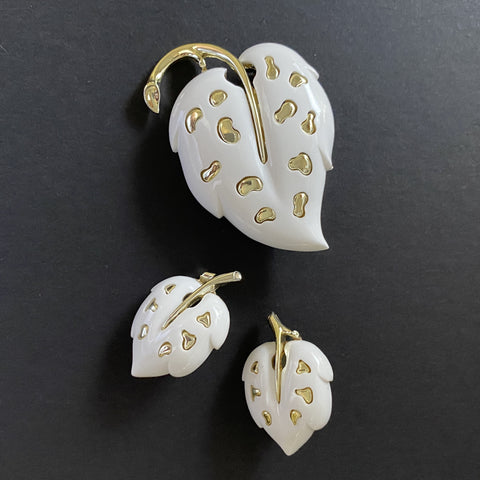 Sarah Coventry "White Velvet" Pin Earrings Set