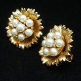 Flower Earrings Imitation Pearls Vintage Lisner Clips